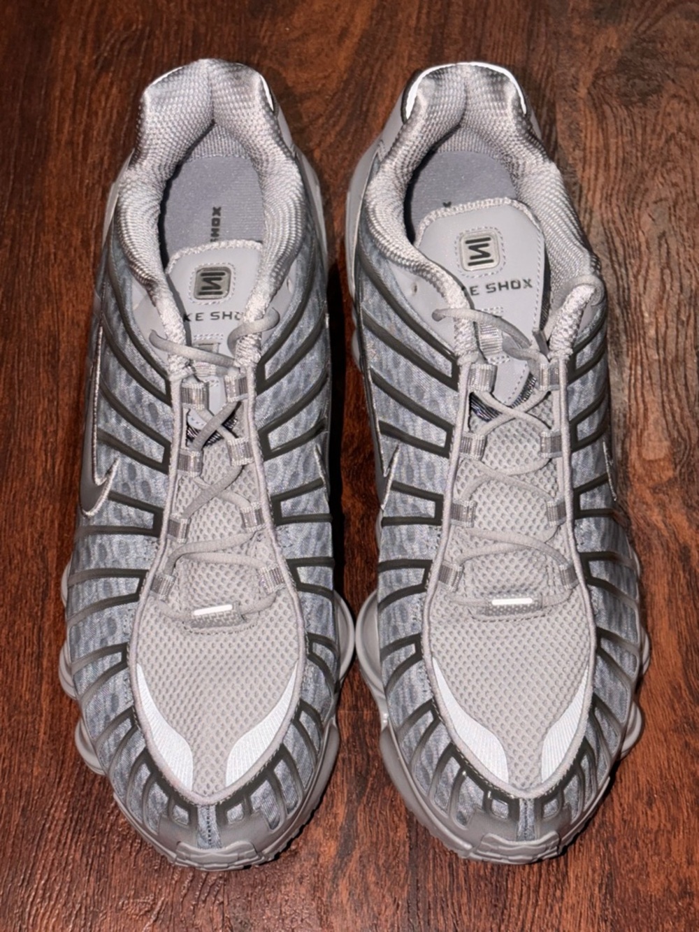 Nike - Picture 6 of 15